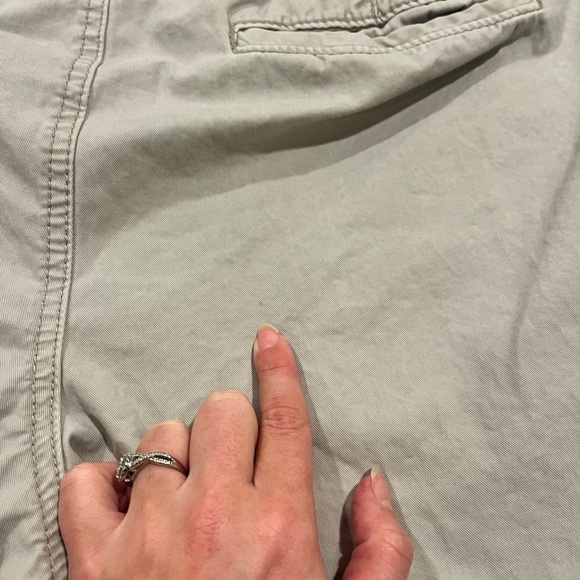 American Eagle Men's Classic Shorts - tan - Size 32 - Picture 9 of 9